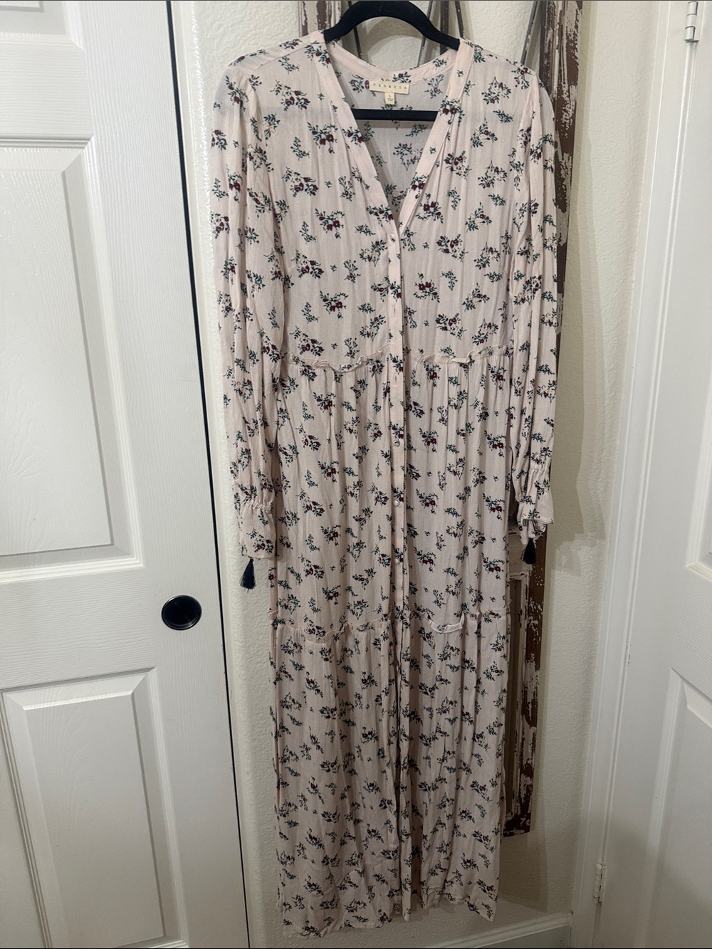 Promesa Light beige Floral Button-Front Maxi Dress